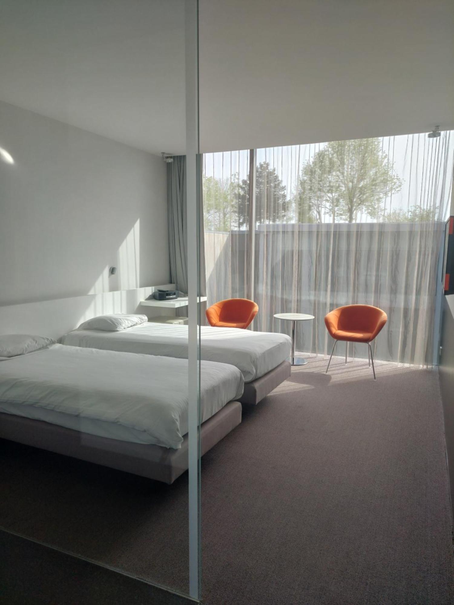 D-Hotel Arrondissement di Courtrai Esterno foto